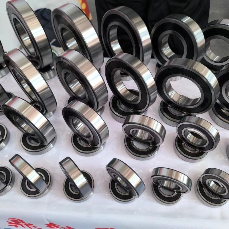 소매 Deep Groove Ball Bearing 98305 도공 크기 25-62mm 및 진동 V3